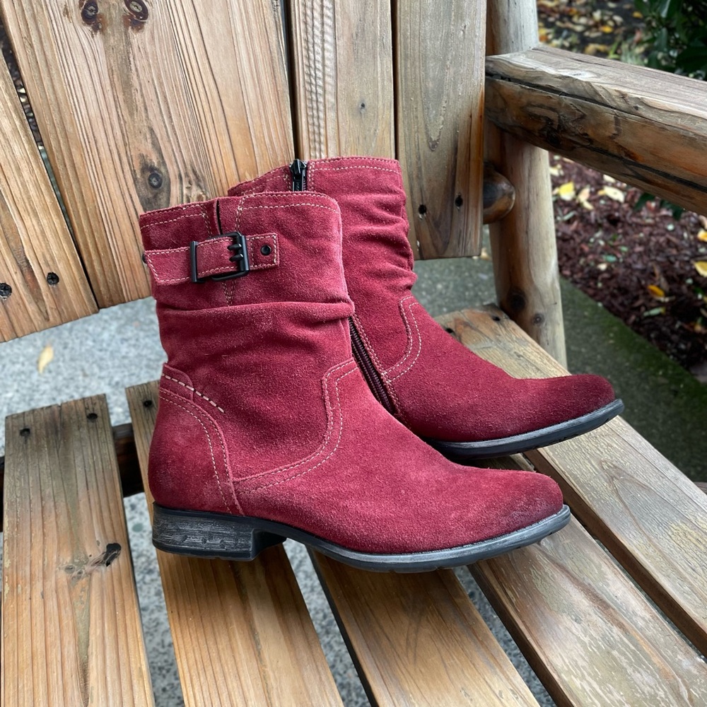 Earth Beaufort Red Garnet Suede Leather Boot Size 7 Suede Slouchy Bootie